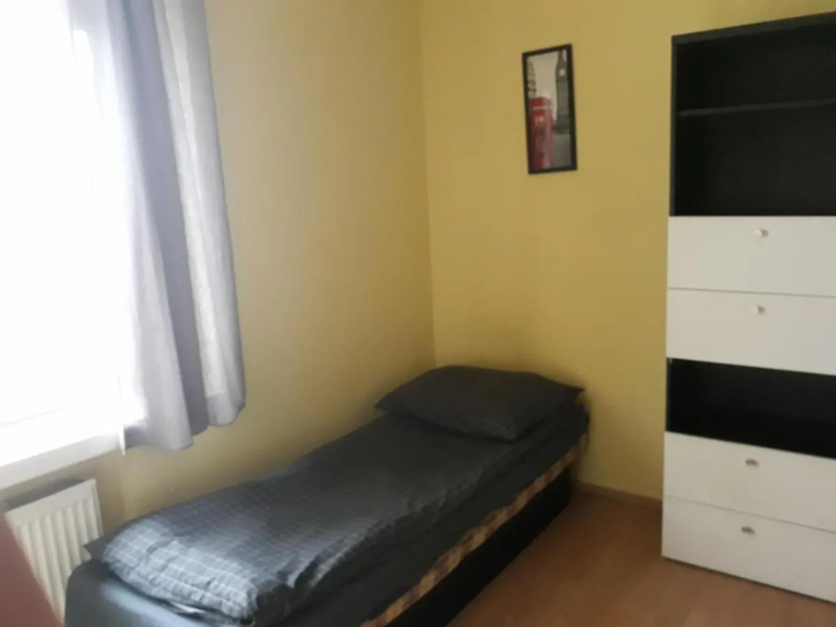 Homestay Macedonia Home Warsaw Poland